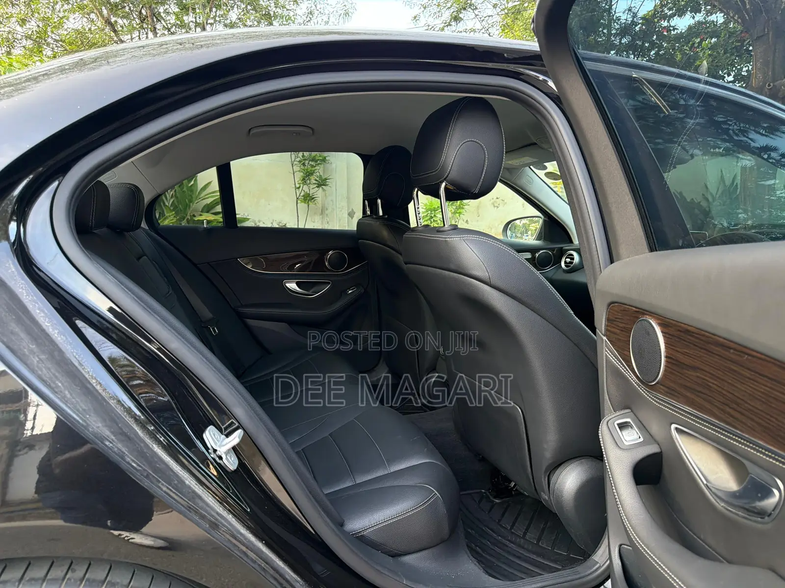Mercedes-Benz C200 2014 Black