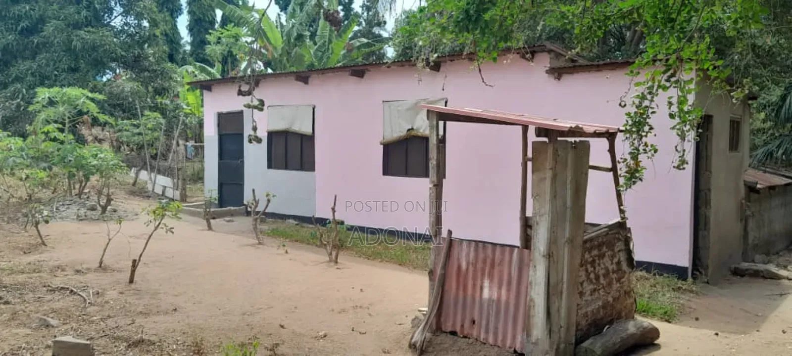 Nyumba Na Eneo Kubwa Kibaha