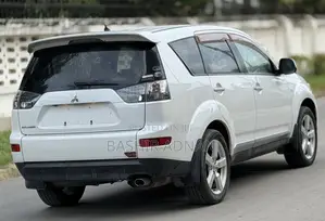 Mitsubishi Outlander 2008 White