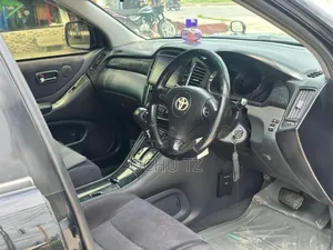 Toyota Kluger 2003 Black