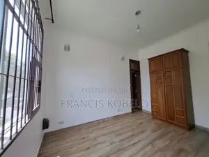 4bdrm Villa in Oyster Bay for sale