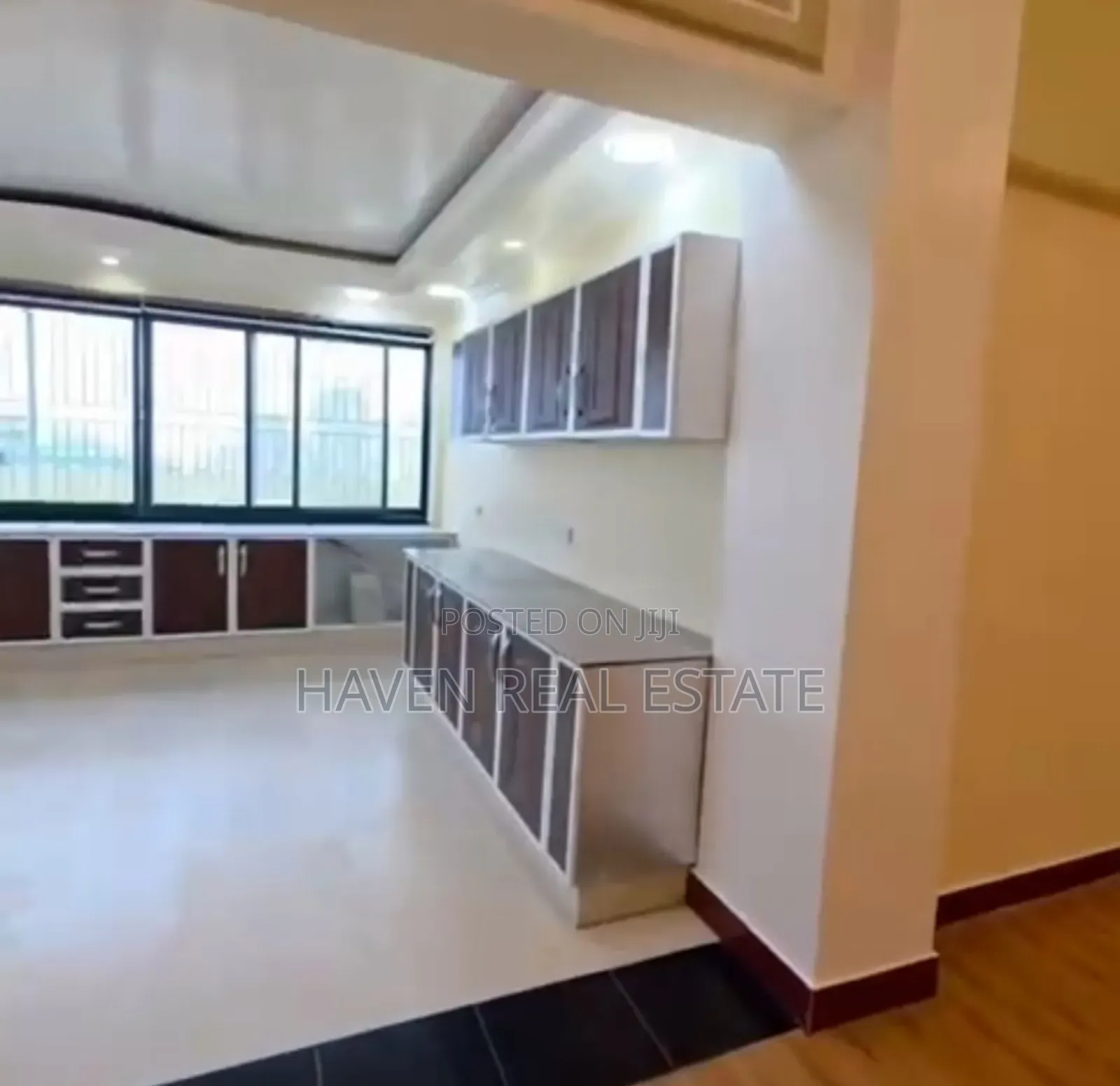 4bdrm Apartment in Kisutu for sale
