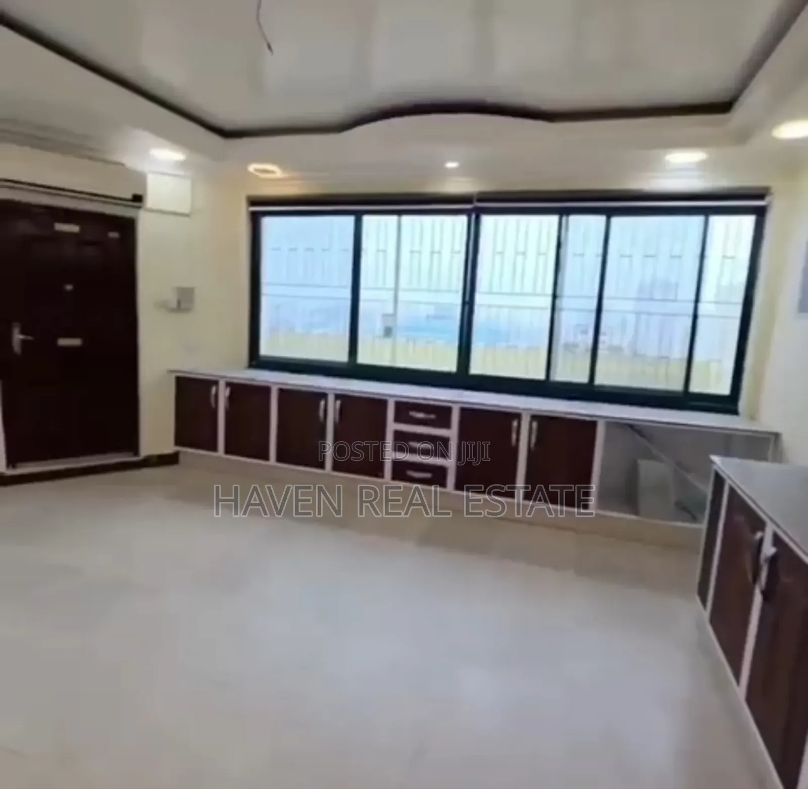 4bdrm Apartment in Kisutu for sale