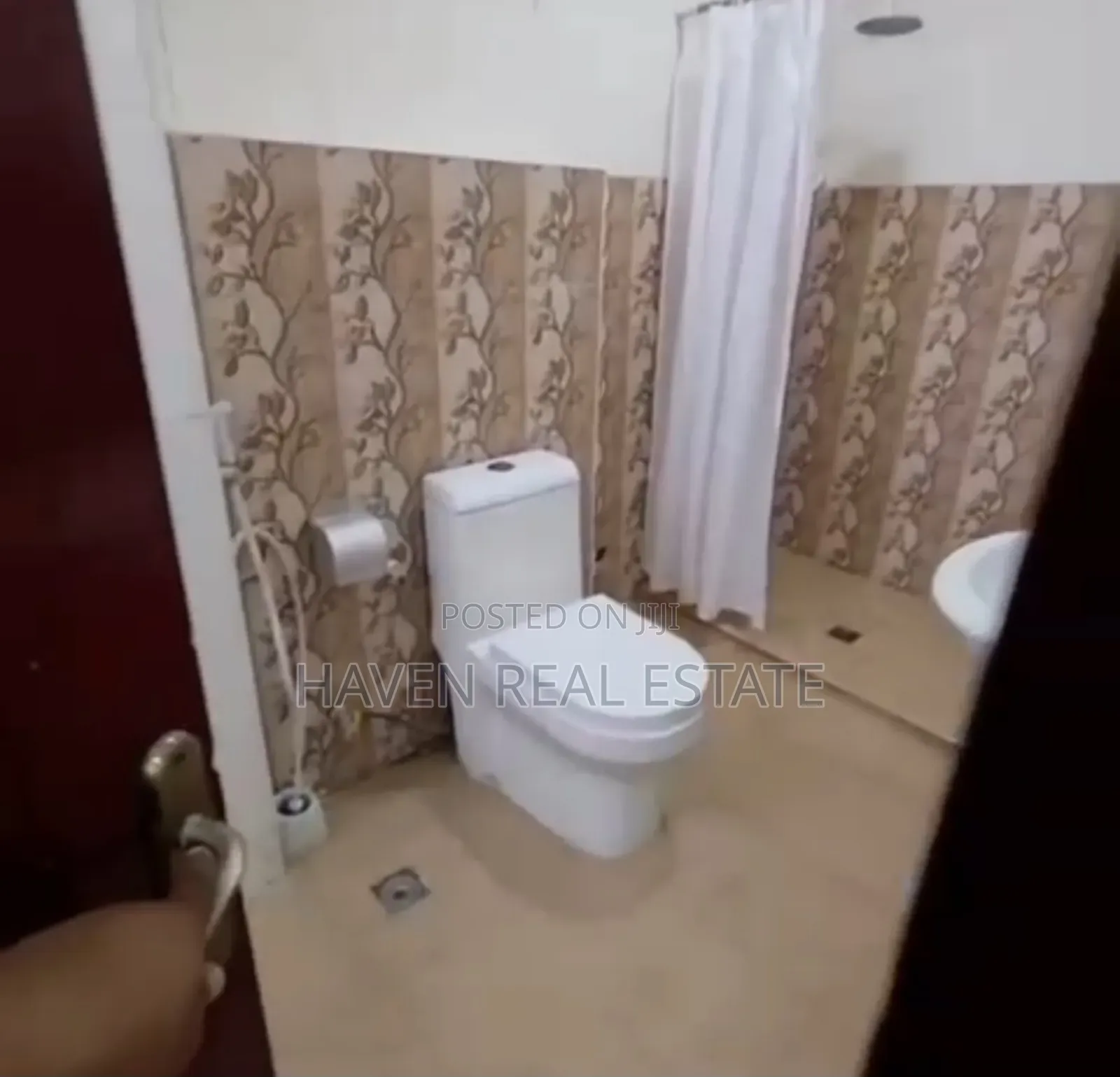 4bdrm Apartment in Kisutu for sale