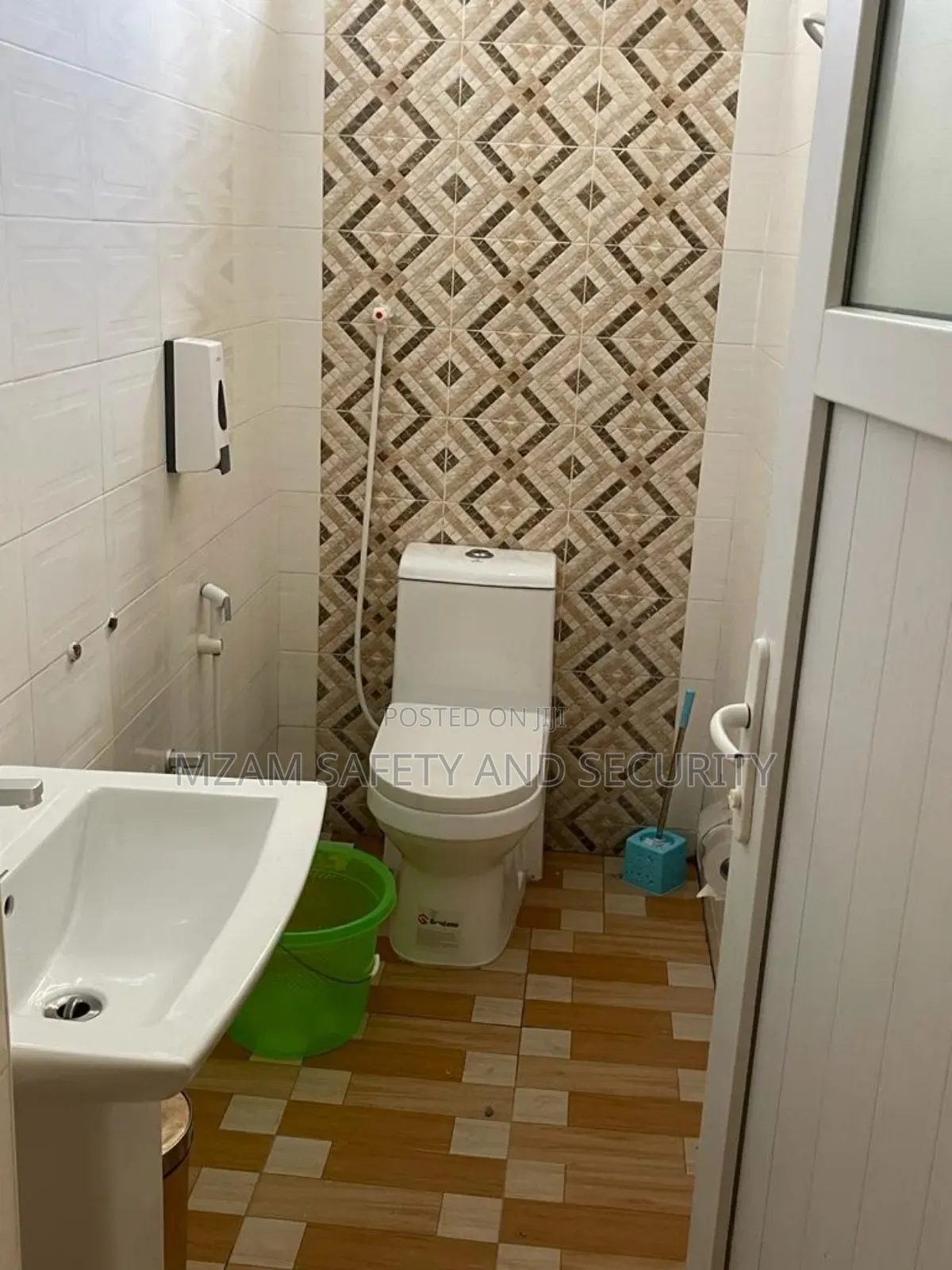 4bdrm House in Mzam Estate, Kigamboni for sale