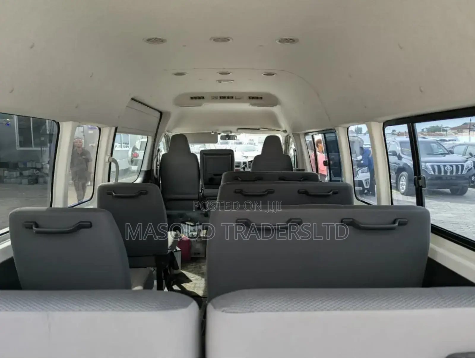 Toyota HiAce 2011 White