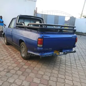 Nissan Pick-Up 2.5D 1998 Blue