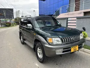 Toyota Land Cruiser Prado 2000 Green