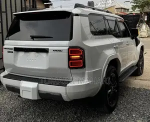 Toyota Land Cruiser 2025 White