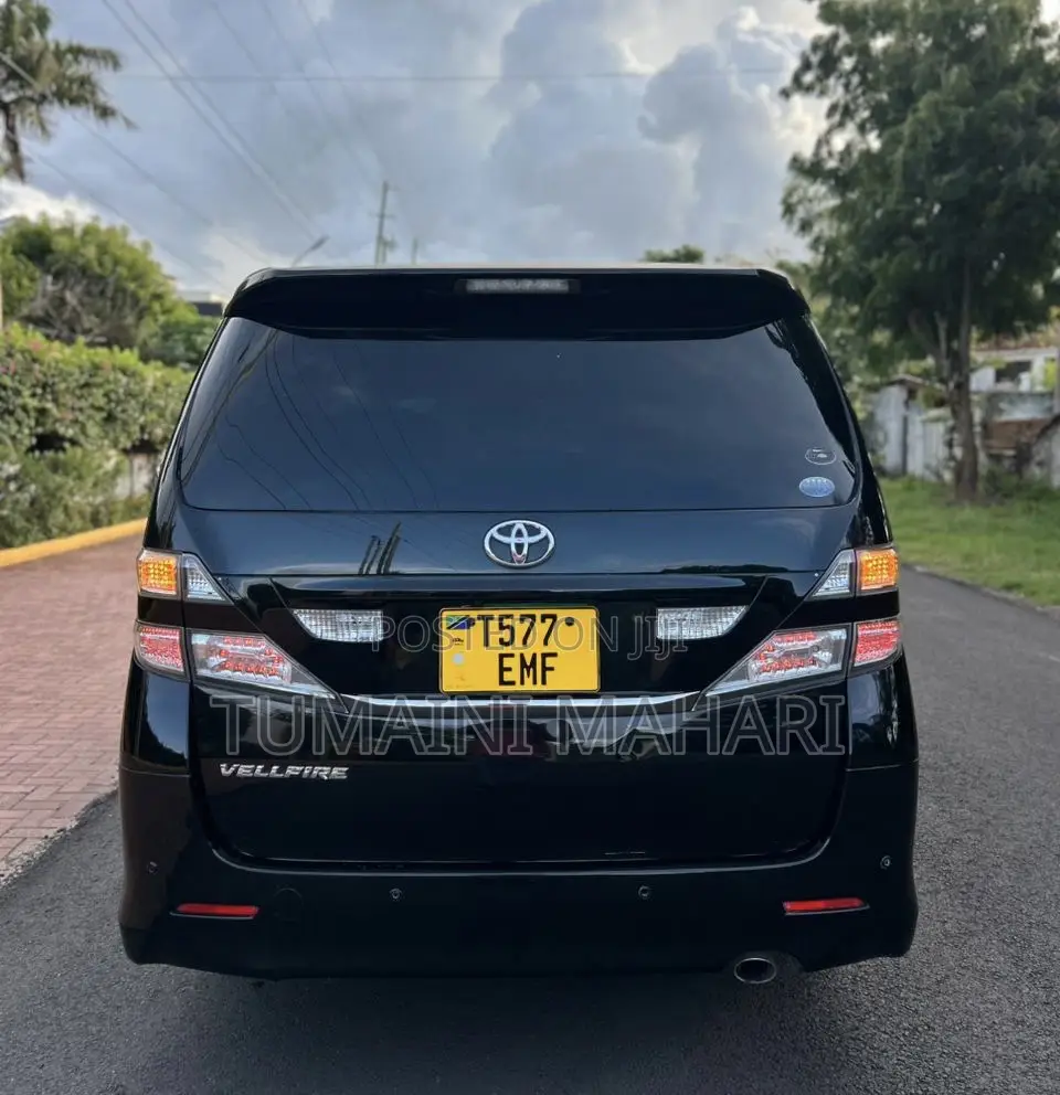 Toyota Vellfire 2010 Black
