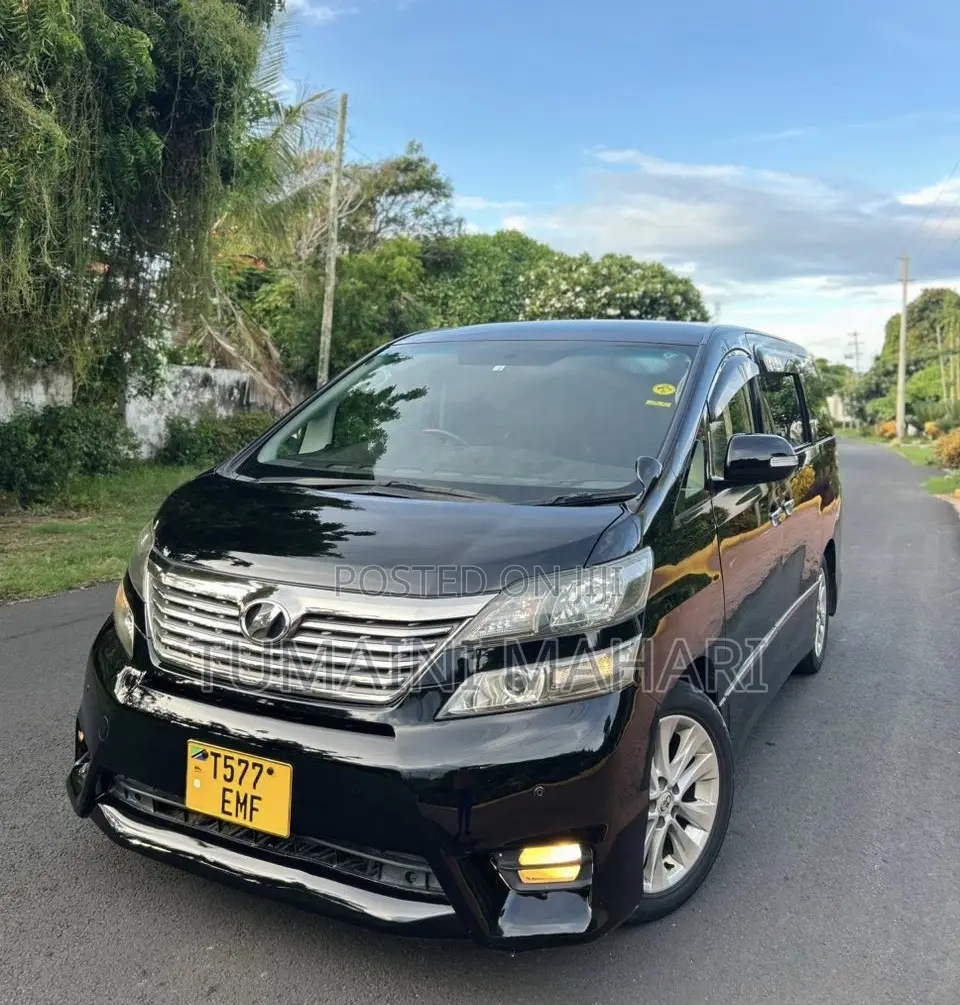 Toyota Vellfire 2010 Black