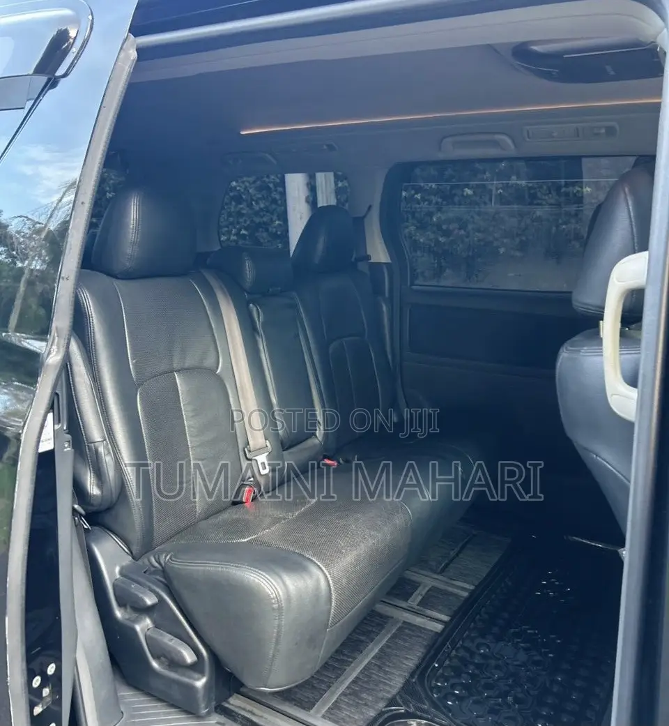 Toyota Vellfire 2010 Black