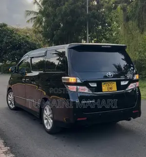 Toyota Vellfire 2010 Black