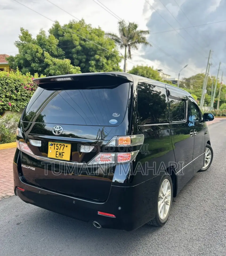 Toyota Vellfire 2010 Black