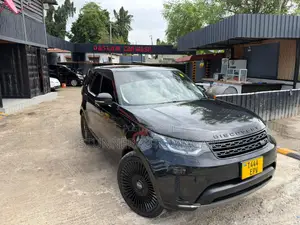 Land Rover Discovery Sport 2018 Black