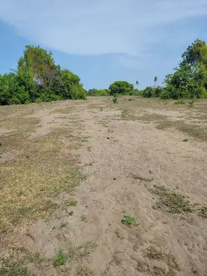 Viwanja Bagamoyo Kingani Town