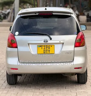 Toyota Corolla Spacio 2004