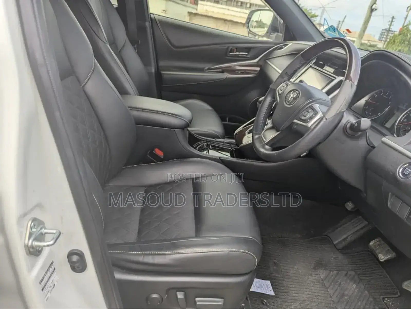 Toyota Harrier 2.5 Hybrid 4WD 2016 White