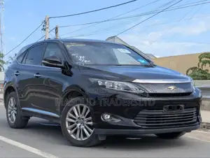 Toyota Harrier 2.0 4WD 2016 Black