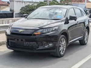 Toyota Harrier 2.0 4WD 2016 Black