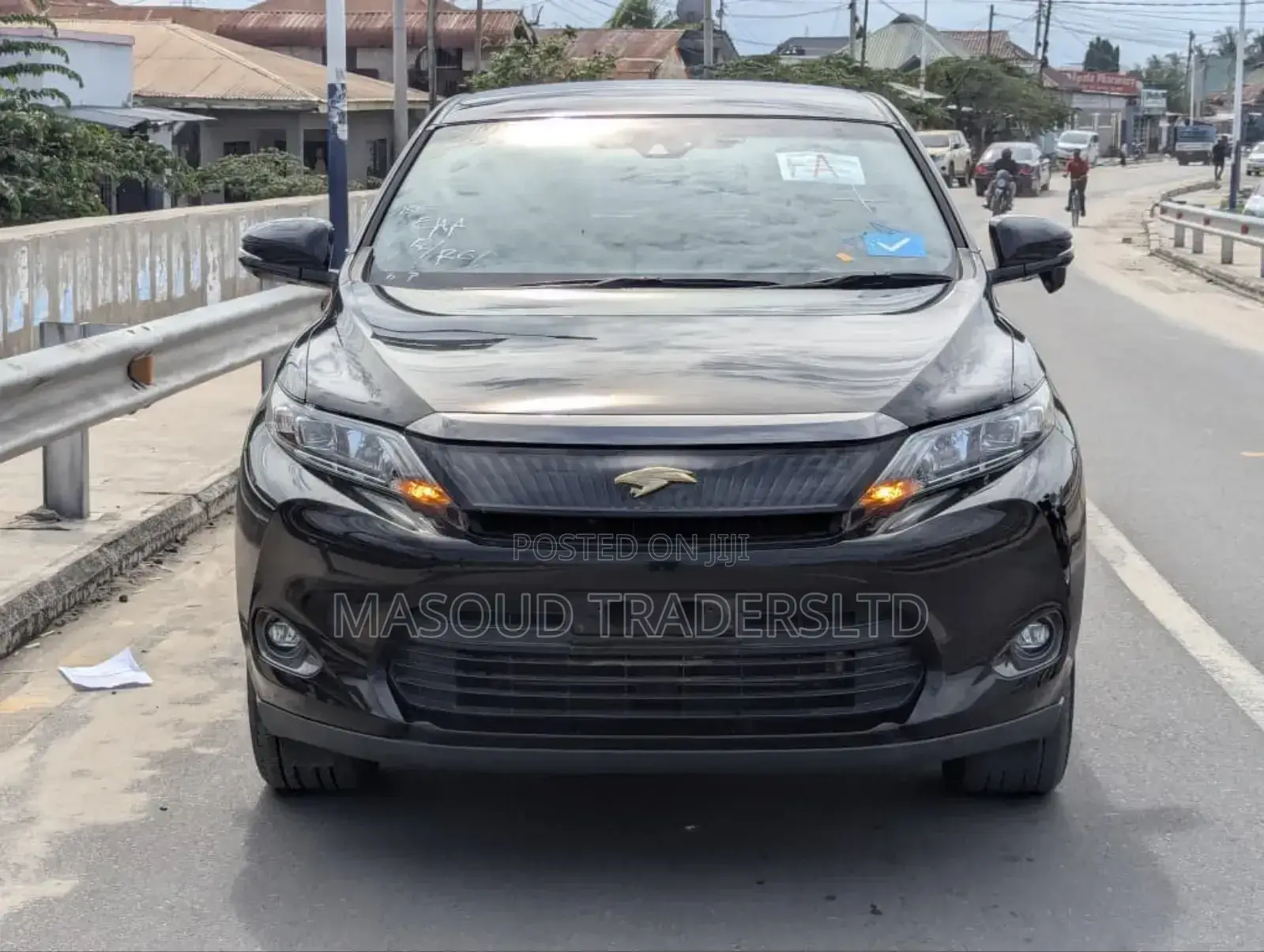 Toyota Harrier 2.0 4WD 2016 Black