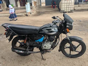Bajaj Boxer 125 2025 Black