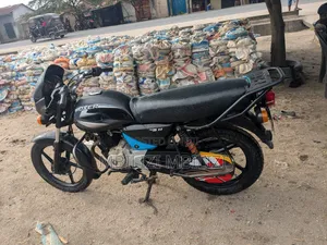 Bajaj Boxer 125 2025 Black
