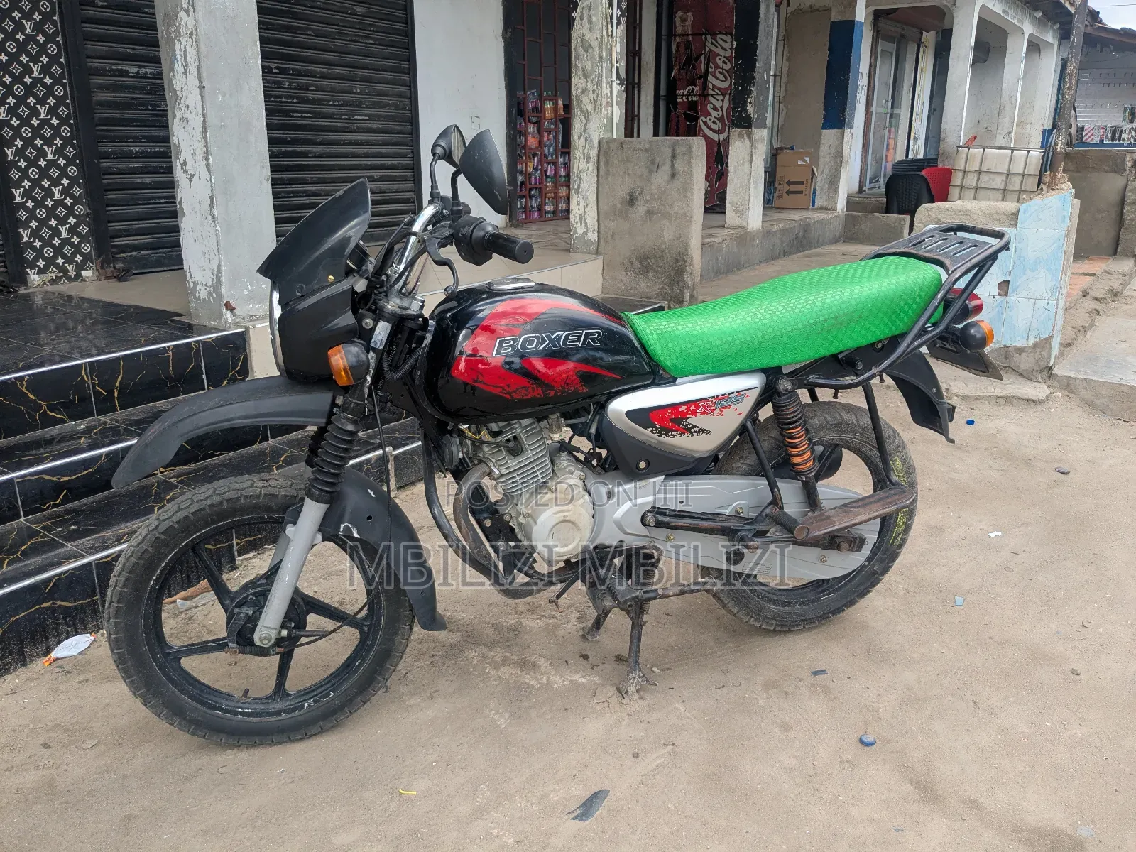 Bajaj Boxer X125 2025 Black