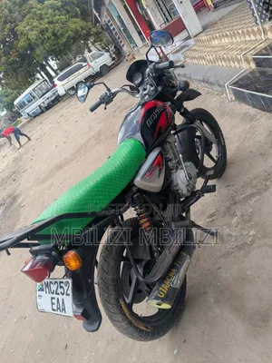 Bajaj Boxer X125 2025 Black