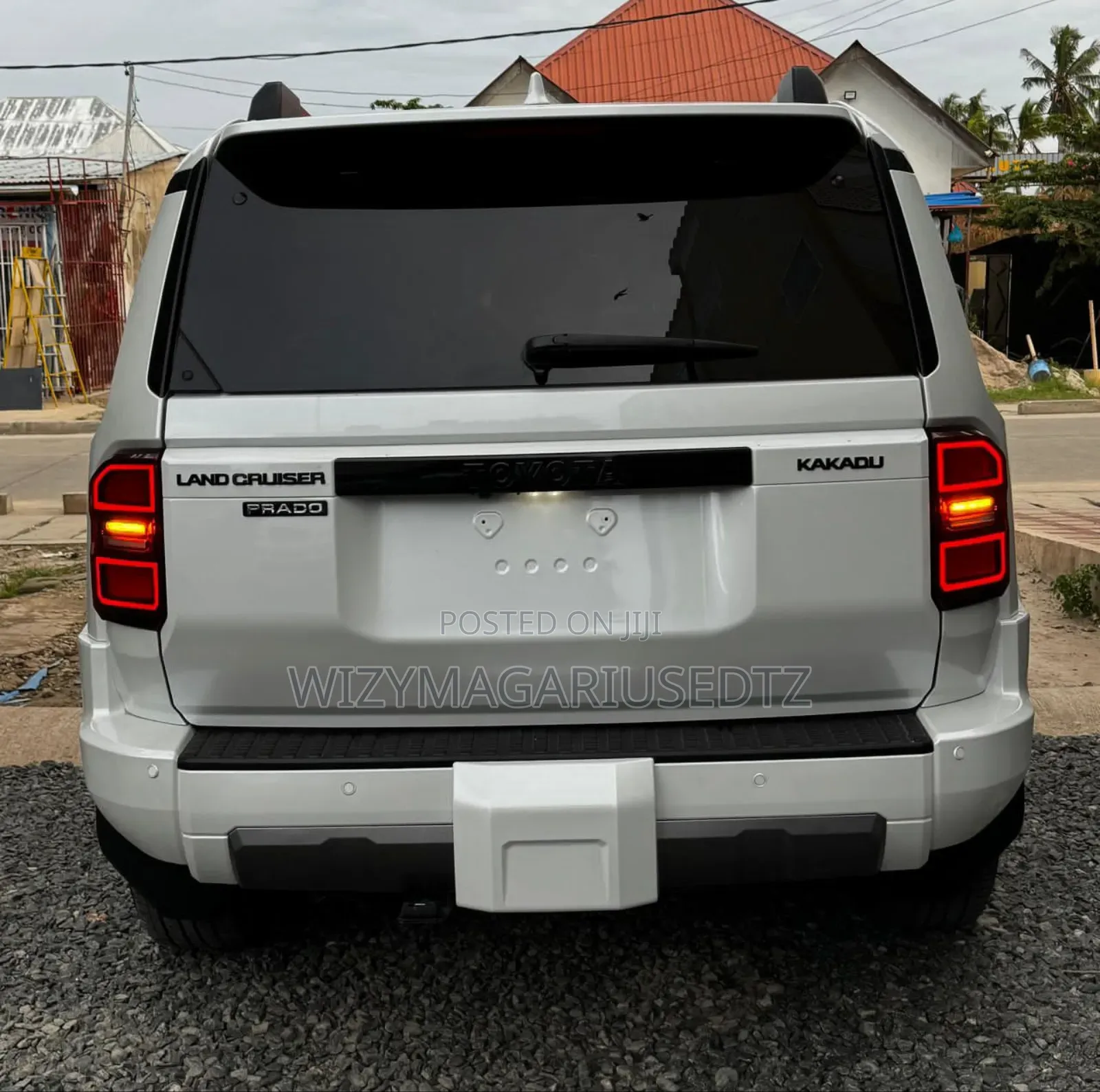 Toyota Land Cruiser Prado 2.8 2025 Ivory
