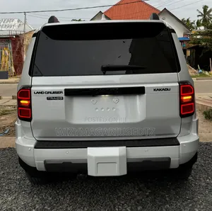 Toyota Land Cruiser Prado 2.8 2025 Ivory