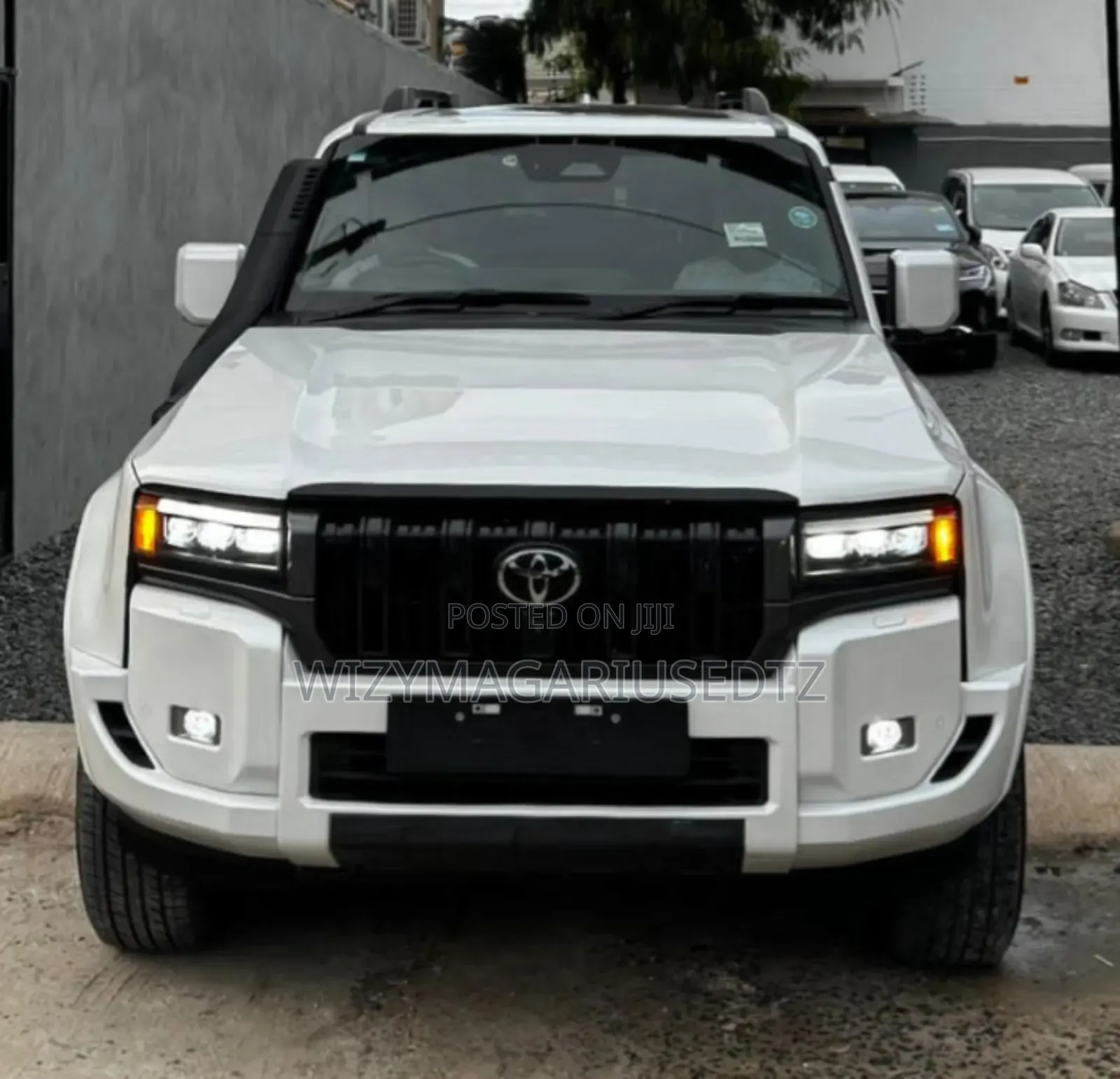 Toyota Land Cruiser Prado 2.8 2025 Ivory