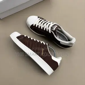 Adidas Superstar Sneakers