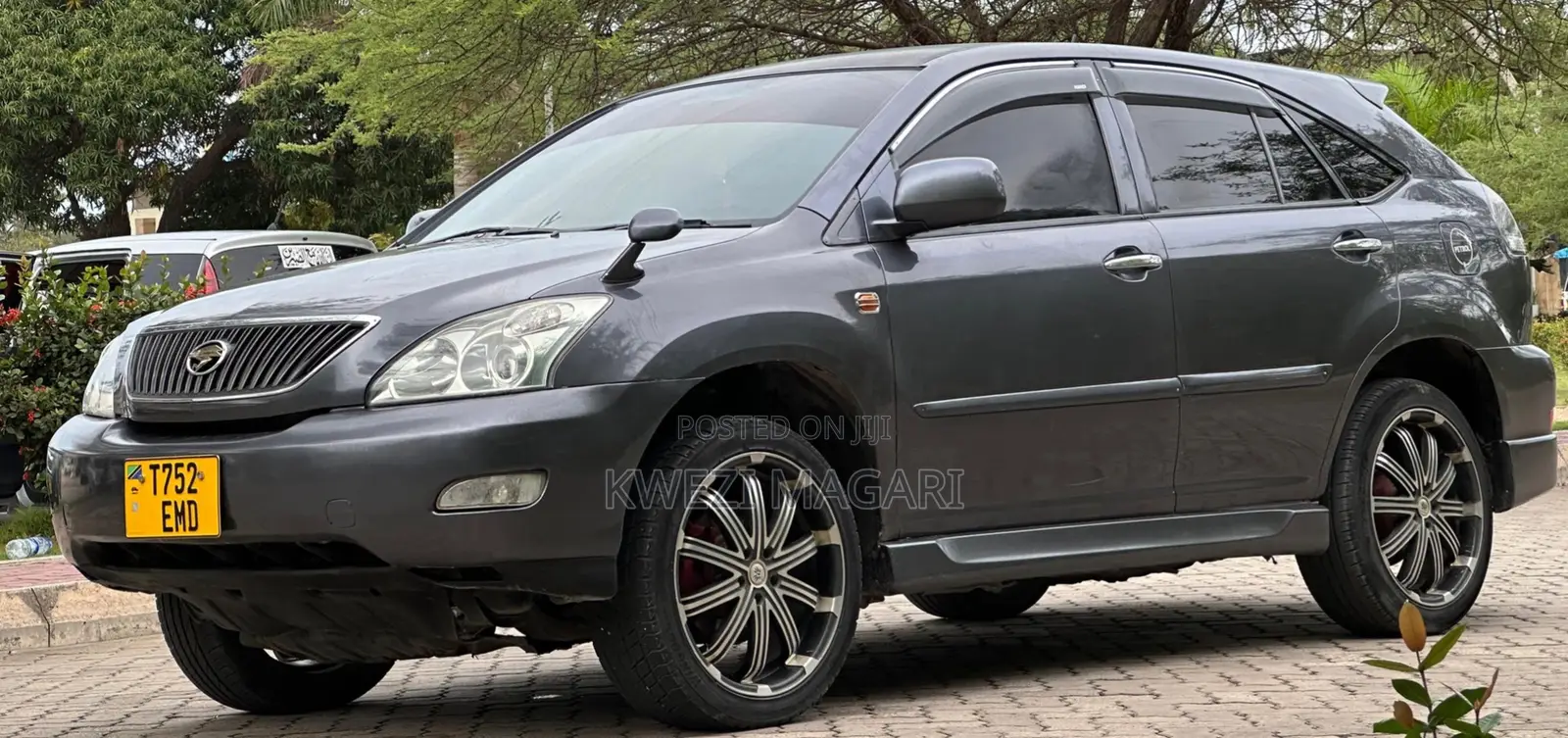 Toyota Harrier 2006 Gray