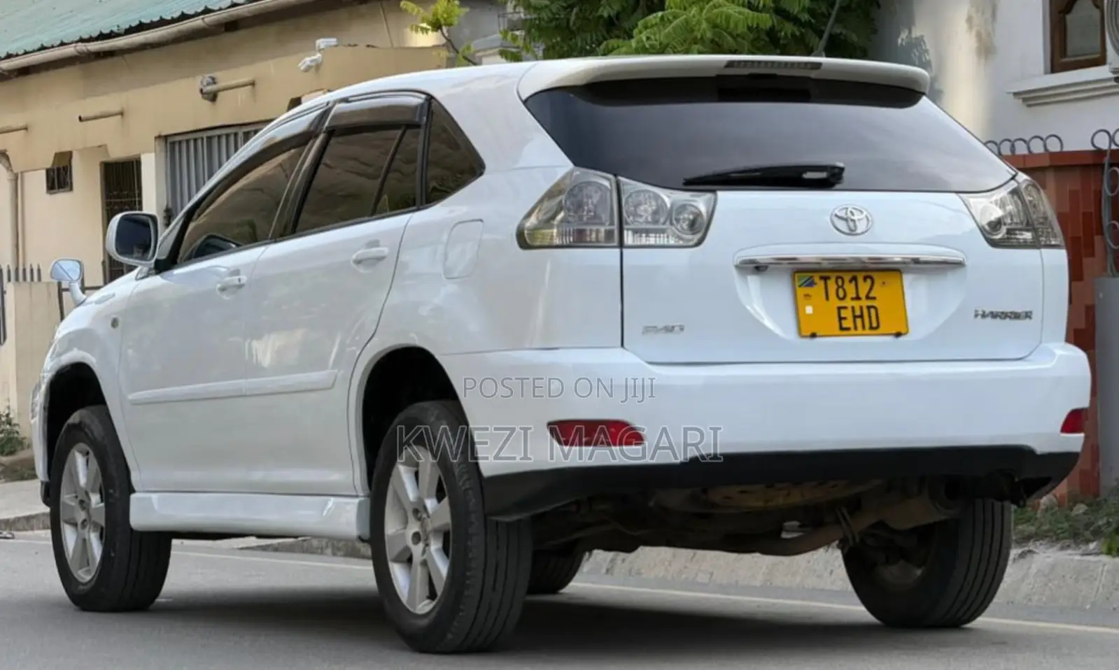 Toyota Harrier 2004 White