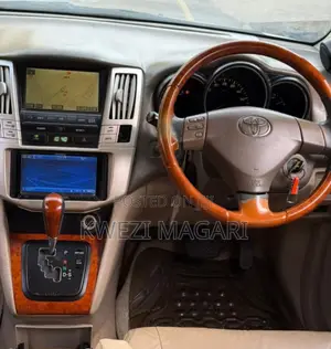 Toyota Harrier 2004 White