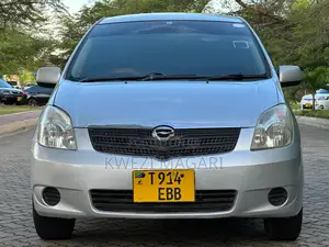 Toyota Corolla Spacio 2003 Silver