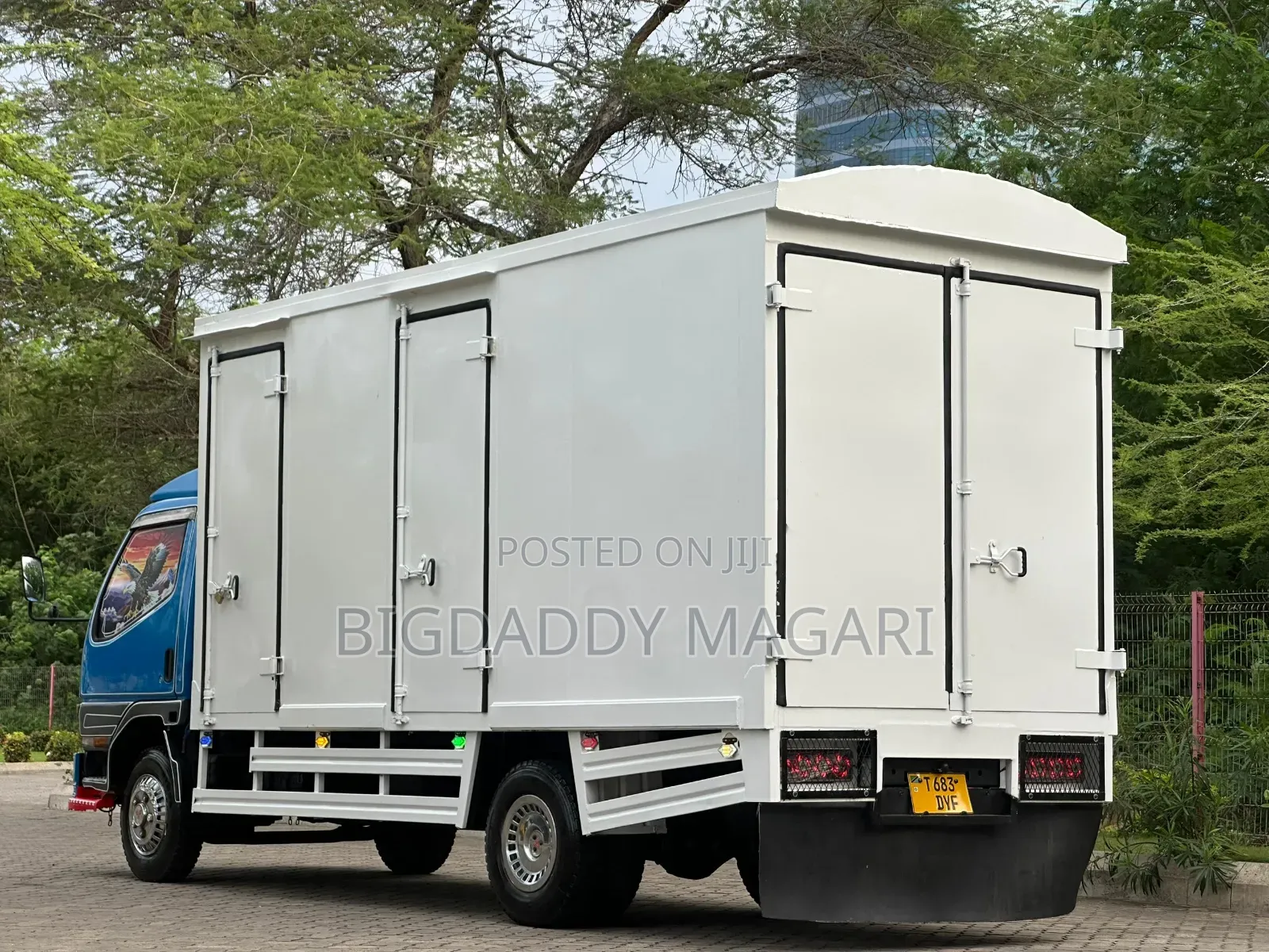 Mitsubishi Canter 1998 Blue