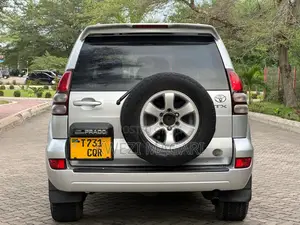 Toyota Land Cruiser Prado 2005 Silver