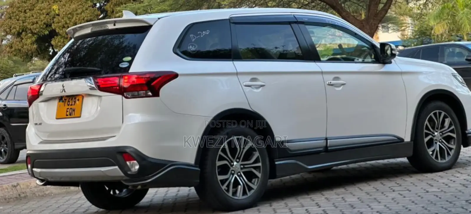 Mitsubishi Outlander 2015 White