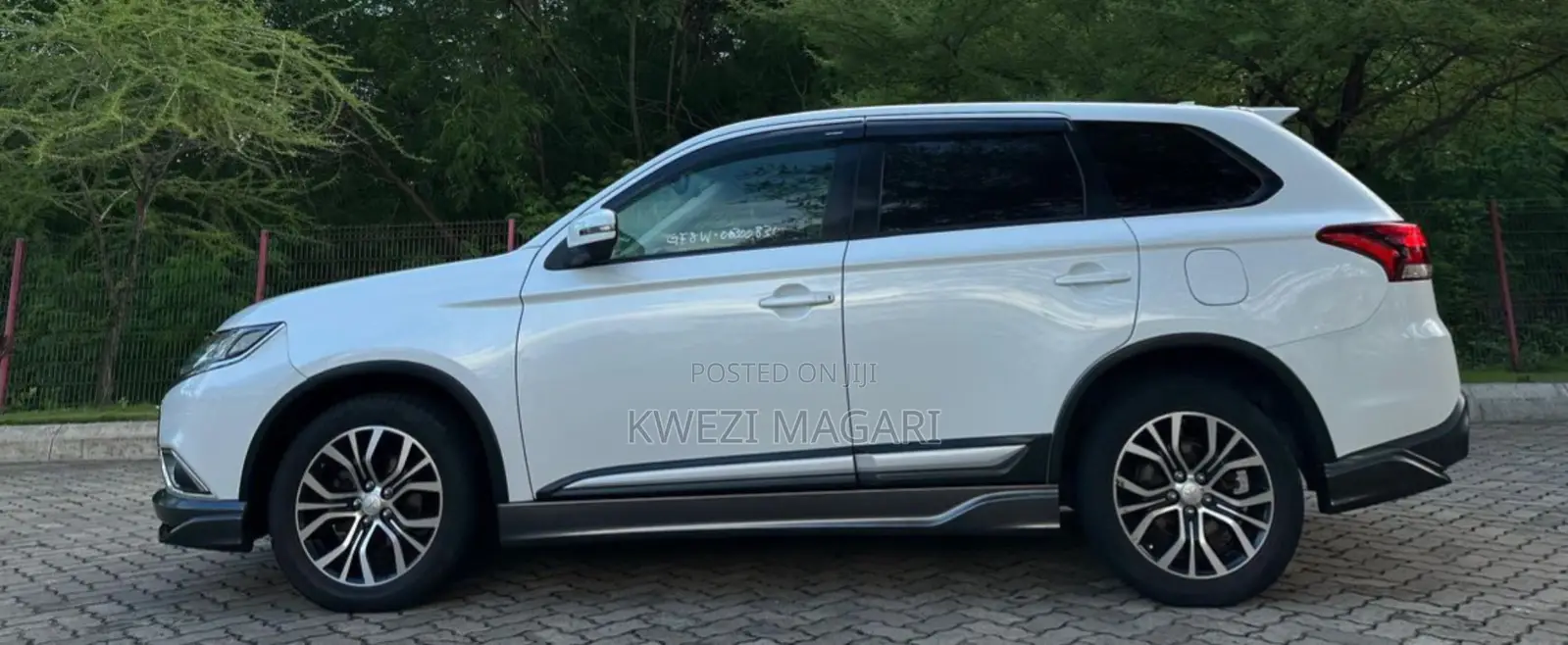 Mitsubishi Outlander 2015 White
