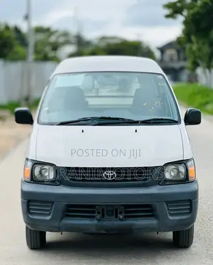 Toyota LiteAce Noah 2000 White
