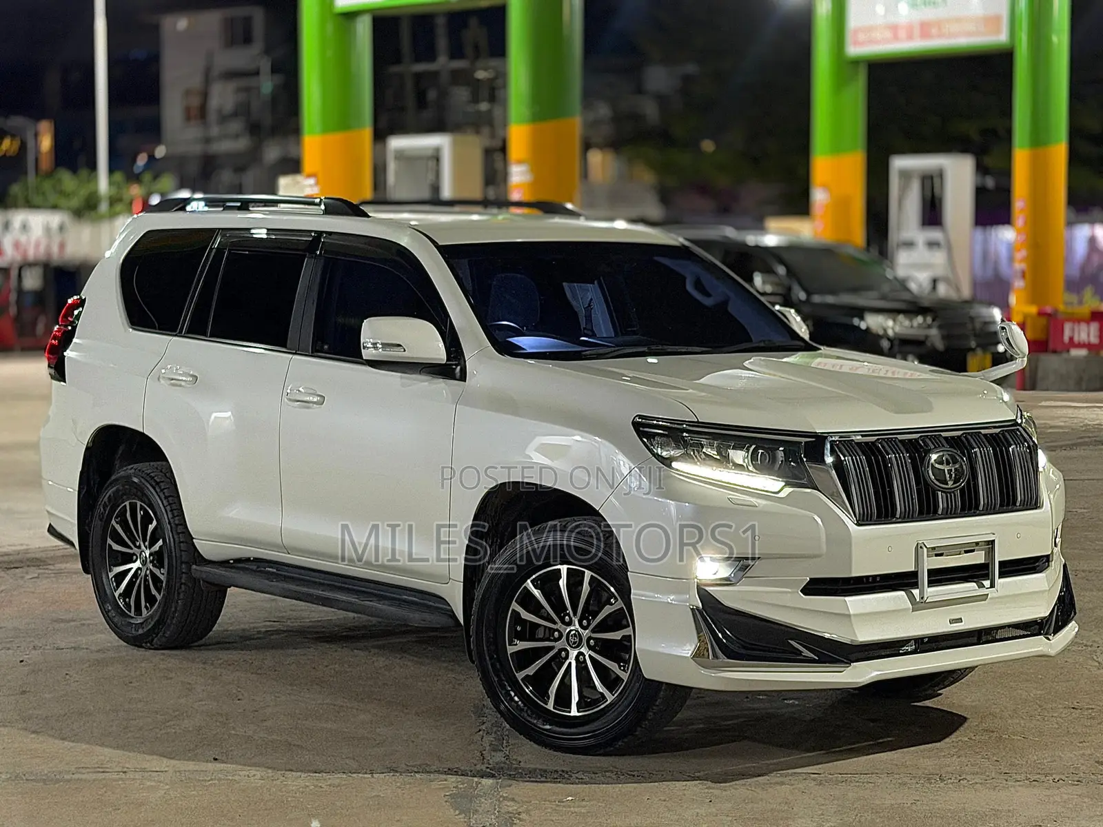Toyota Land Cruiser Prado 2018 White