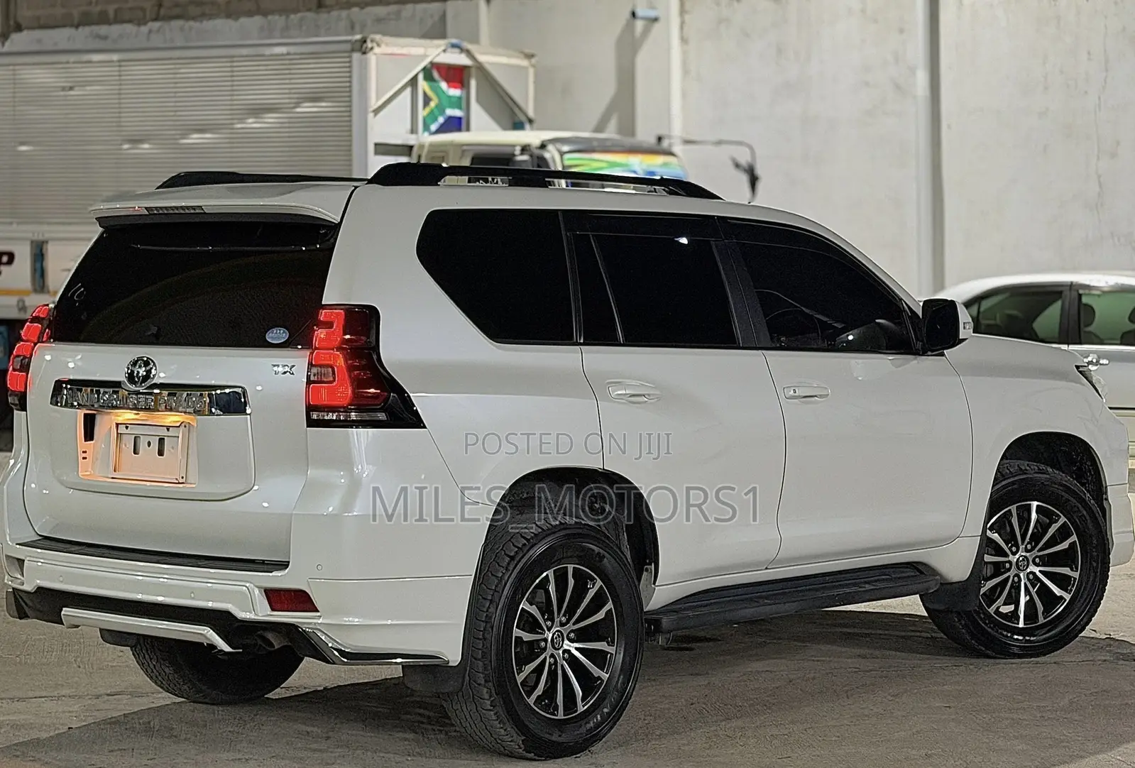 Toyota Land Cruiser Prado 2018 White