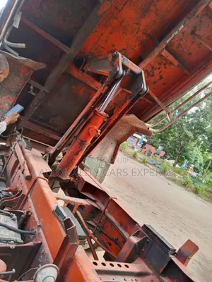Fuso Tipper 6d17 1998