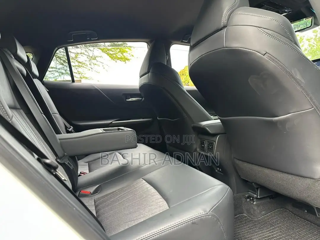 Toyota Harrier 2.0 2020 White