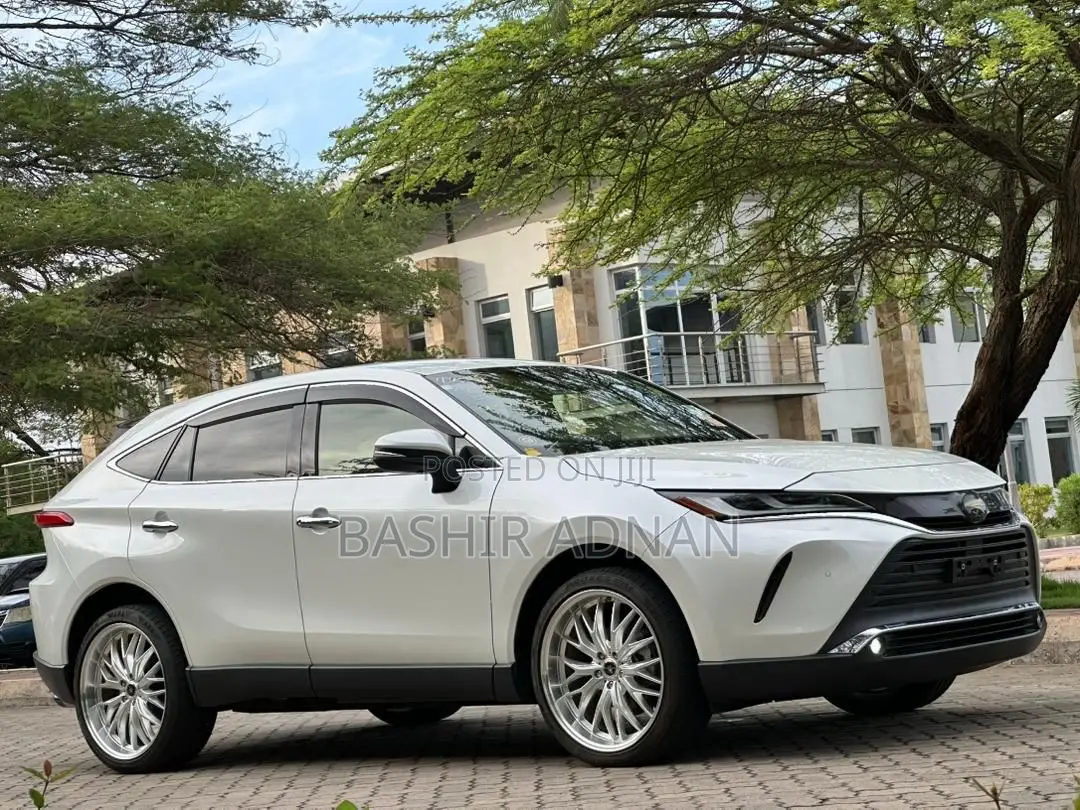 Toyota Harrier 2.0 2020 White