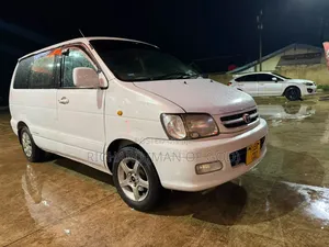 Toyota Noah 2001 White