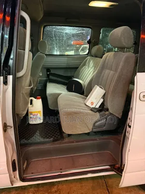 Toyota Noah 2001 White
