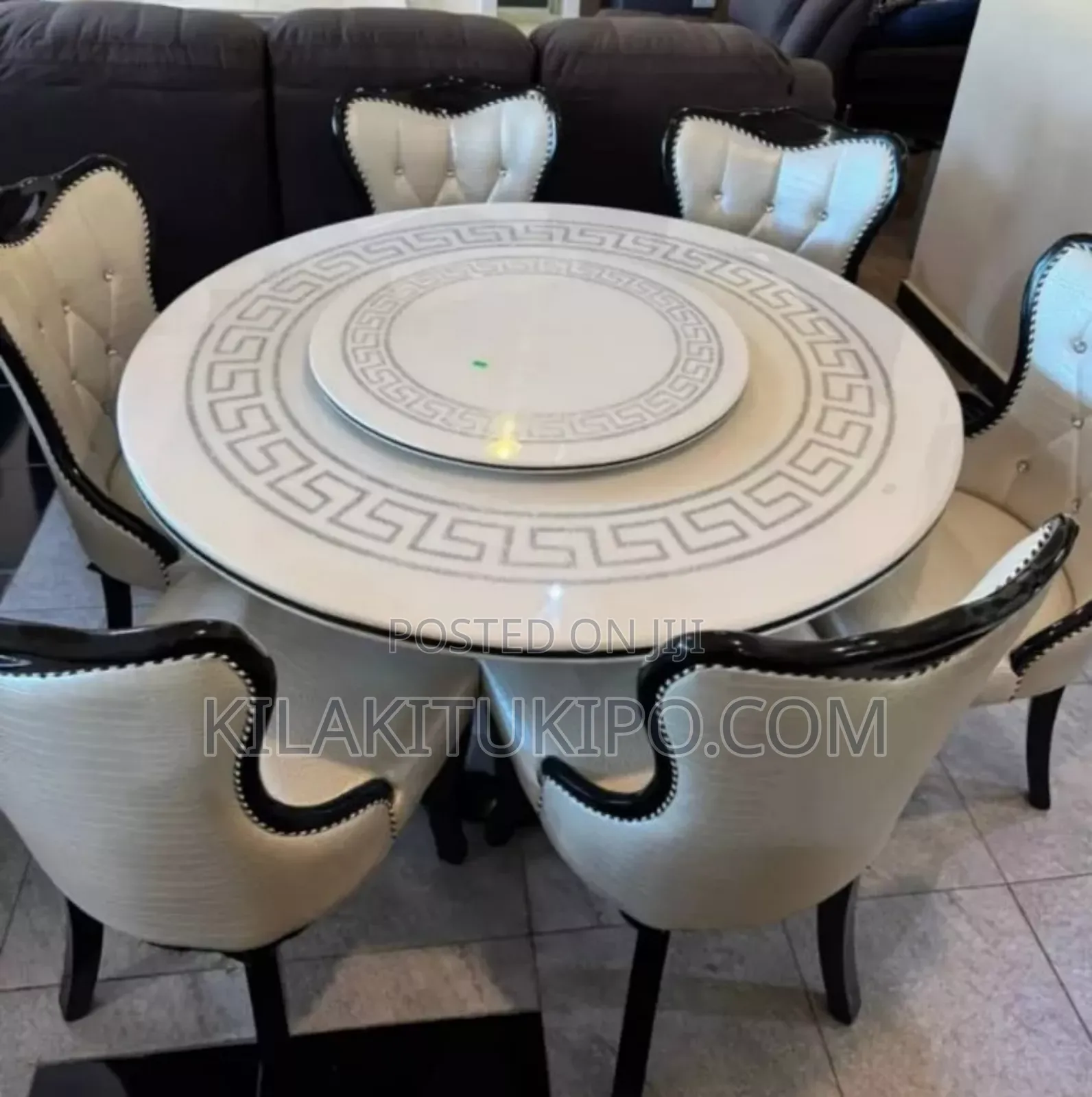 Top Quality Dining Table With 6 Chairs